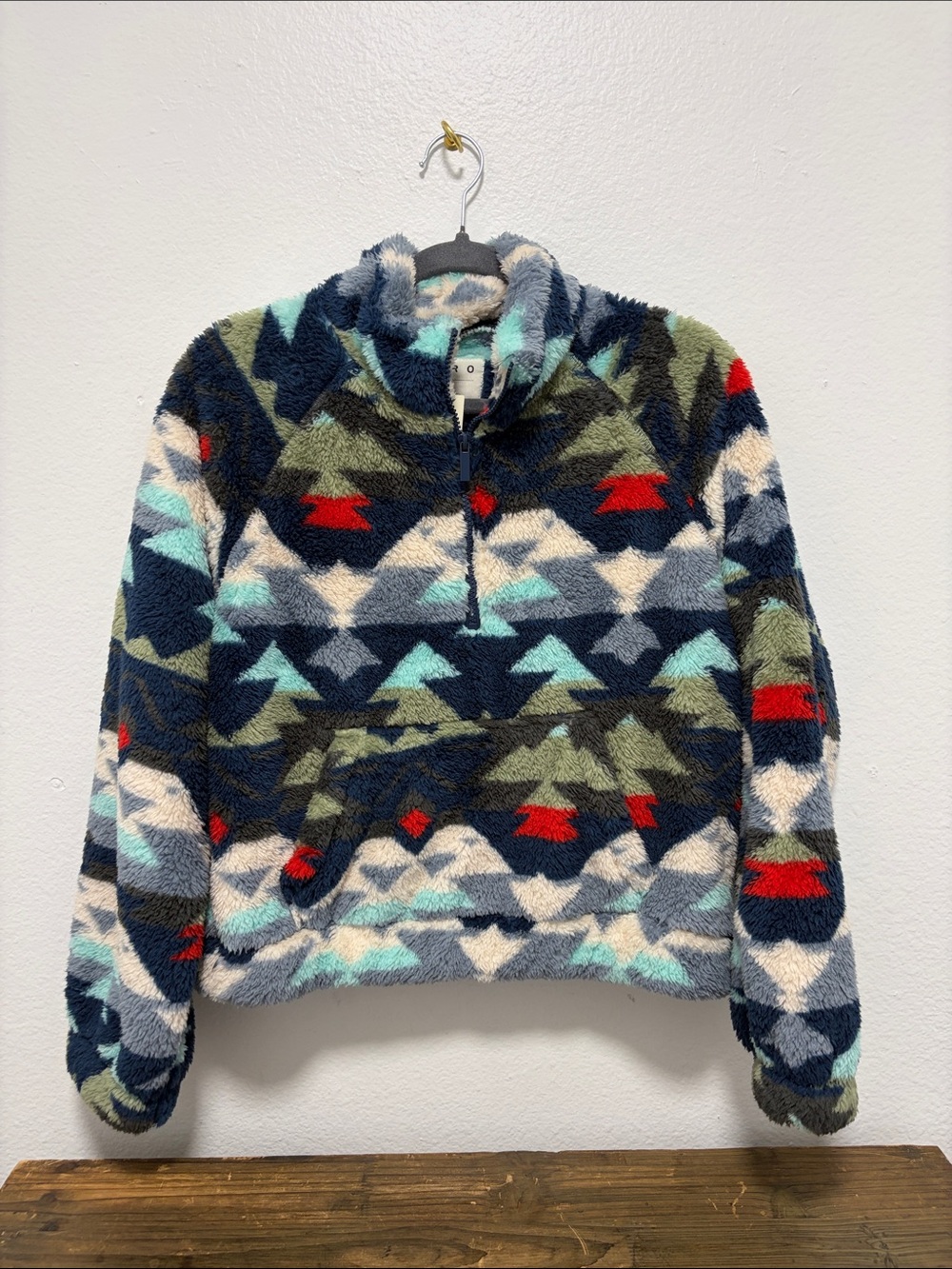 Aero Mountain Print Quarter Zip Fleece Pullover NWT